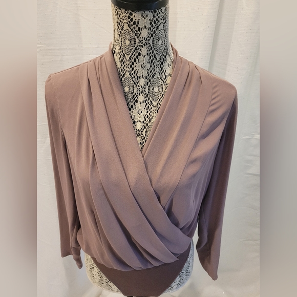 Aritzia Babaton Ambrose Bodysuit Shadow Mauve Size Small - Picture 7 of 12